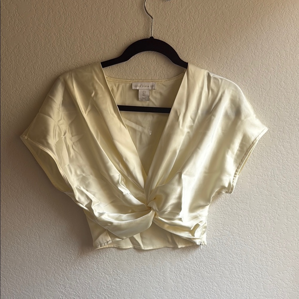 House of Harlow 1960 Cream Twist Front Blouse